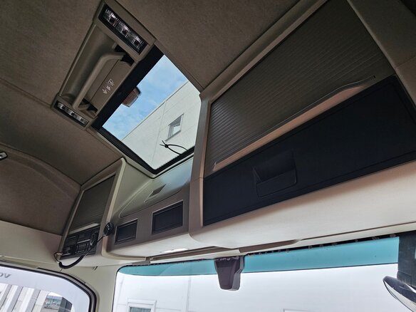 2021 Volvo FH, белый, 9290000 рублей - вид 18