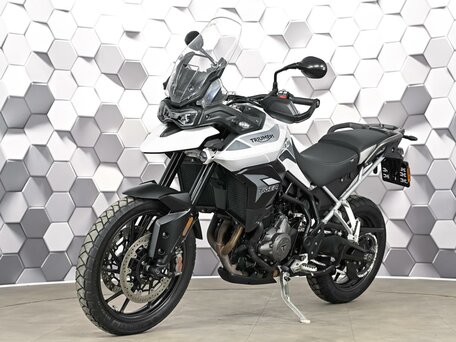 2022 Triumph Tiger 900, белый, 1099000 рублей, вид 2