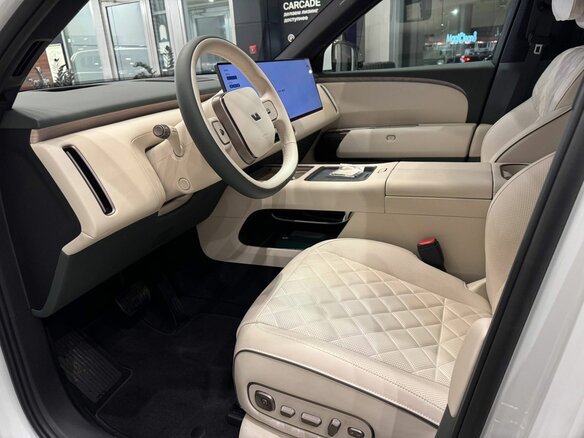2026 Li Auto (Lixiang) L8 52.3 kWh I Рестайлинг, белый, 12570000 рублей - вид 2