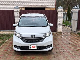 2020 Honda Freed II Рестайлинг, белый, 1860000 рублей, вид 1