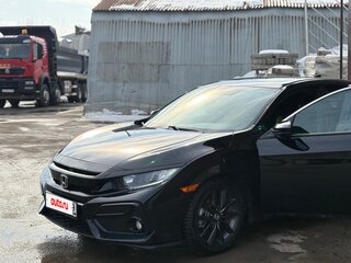 2021 Honda Civic X, чёрный, 2300000 рублей, вид 5