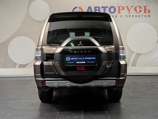 2014 Mitsubishi Pajero IV Рестайлинг 2, коричневый, 2222000 рублей, вид 4