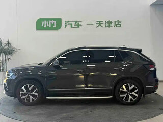 2023 Volkswagen Tayron I Рестайлинг, серый, 2150000 рублей, вид 4