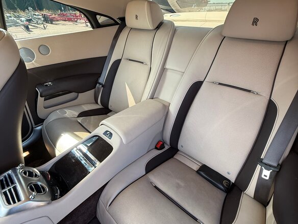 2019 Rolls-Royce Wraith, золотистый, 22000000 рублей - вид 12