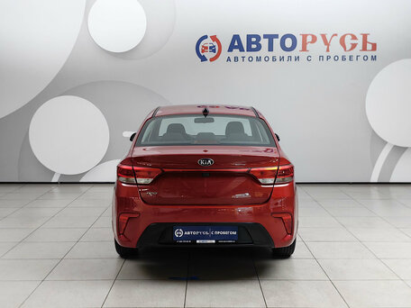 2017 Kia Rio IV, красный, 1334000 рублей, вид 4