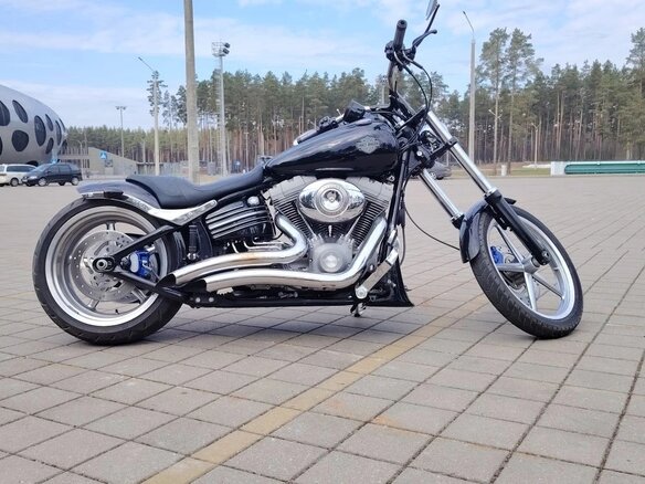 2008 Harley-Davidson Rocker C, чёрный, 900000 рублей - вид 3
