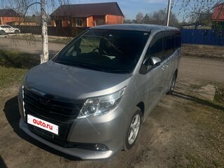 2014 Toyota Noah III (R80), серый, 1790000 рублей, вид 1