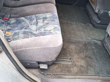 1997 Nissan R'nessa, серебристый, 350000 рублей - вид 19