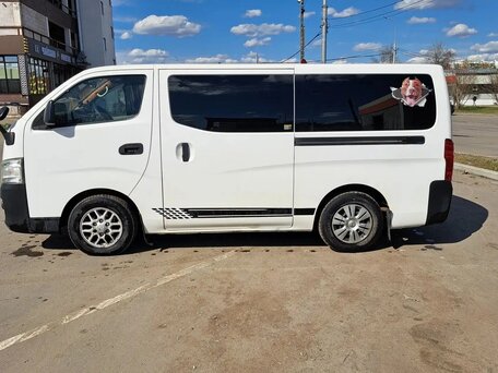 2015 Nissan NV350 Caravan, белый, 2175000 рублей, вид 4