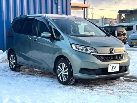 2023 Honda Freed II Рестайлинг, зелёный, 1490000 рублей, вид 3