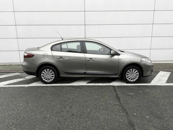2011 Renault Fluence I, бежевый, 990000 рублей - вид 3