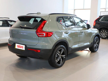 2026 Volvo XC40 I Рестайлинг, серый, 4910000 рублей, вид 4