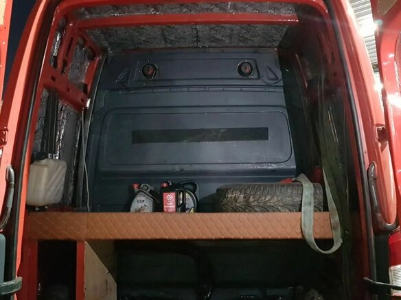 2006 Mercedes-Benz Sprinter, красный, 1450000 рублей - вид 23