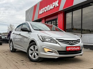 2014 Hyundai Solaris I Рестайлинг, серебристый, 939000 рублей, вид 1