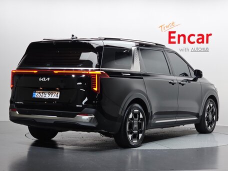 2025 Kia Carnival IV Рестайлинг, чёрный, 4480000 рублей, вид 4