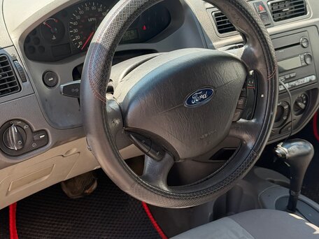 2004 Ford Focus I Рестайлинг (North America), красный, 85000 рублей, вид 5