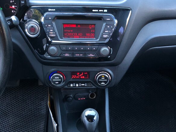 2011 Kia Rio 4-speed III, чёрный, 650000 рублей - вид 8