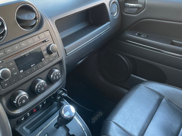 2012 Jeep Compass I Рестайлинг, чёрный, 1250000 рублей - вид 12