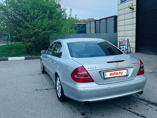 2006 Mercedes-Benz E-Класс 200 III (W211, S211), серебристый, 750000 рублей, вид 5