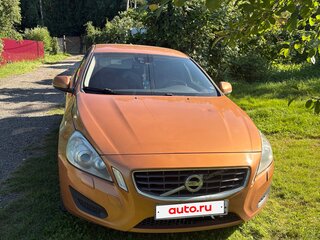 2011 Volvo S60 II, оранжевый, 600000 рублей, вид 1