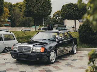 1992 Mercedes-Benz W124 500 E, чёрный, 4950000 рублей, вид 1