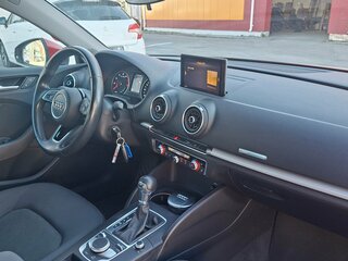 2018 Audi A3 III (8V) Рестайлинг, красный, 1850000 рублей, вид 5