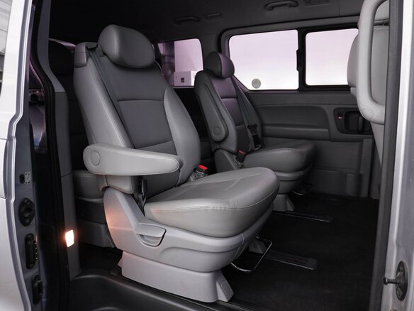 2018 Hyundai Grand Starex I Рестайлинг 2, серый, 3899077 рублей - вид 6