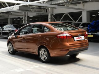 2015 Ford Fiesta Mk6 Рестайлинг, коричневый, 685000 рублей, вид 5