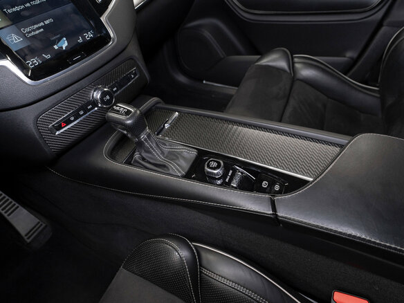 2017 Volvo XC90 II, чёрный - вид 12
