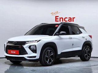 2023 Chevrolet TrailBlazer III Рестайлинг, белый, 2100000 рублей, вид 2