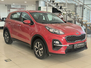 2020 Kia Sportage IV Рестайлинг, красный, 1850000 рублей, вид 3