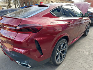 2026 BMW X6 30d III (G06) Рестайлинг, красный, 13690000 рублей, вид 3