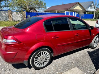 2008 Renault Megane II Рестайлинг, красный, 530000 рублей, вид 3