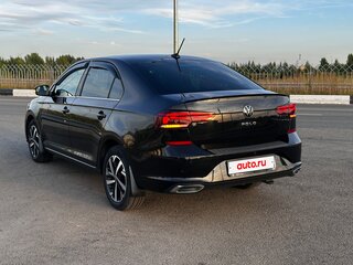 2022 Volkswagen Polo VI, чёрный, 2190000 рублей, вид 4