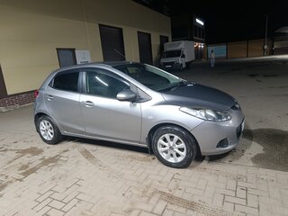 2009 Mazda Demio III (DE), серебристый, 565000 рублей, вид 4