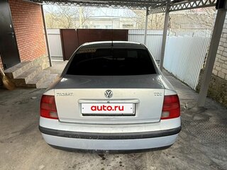 1997 Volkswagen Passat B5, серебристый, 400000 рублей, вид 3