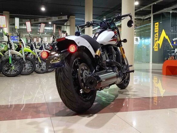 2024 Indian Scout, белый - вид 3