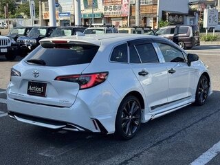 2023 Toyota Corolla XII (E210) Рестайлинг, белый, 1710000 рублей, вид 5