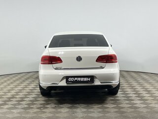 2013 Volkswagen Passat B7, белый, 1065000 рублей, вид 4