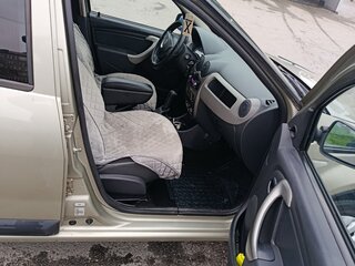 2012 Renault Sandero I, бежевый, 430000 рублей, вид 5