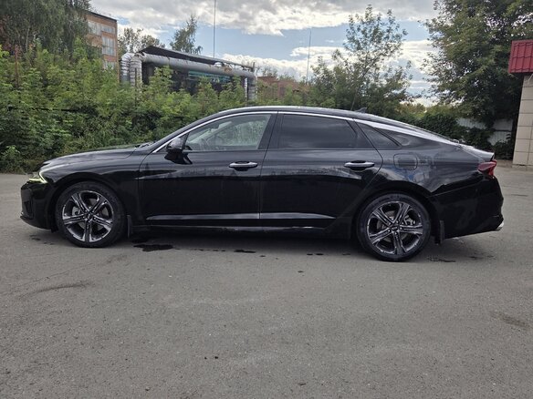 2020 Kia K5 III, чёрный, 2700000 рублей - вид 10