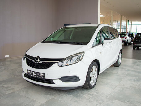 2017 Opel Zafira CNG C Рестайлинг, белый, 2050000 рублей, вид 3