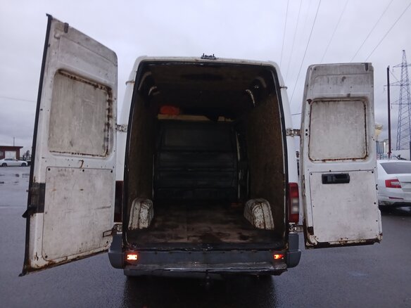 2005 Mercedes-Benz Sprinter, белый, 540000 рублей - вид 7