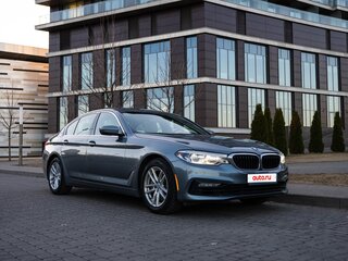 2017 BMW 5 серии 530e VII (G30/G31/G38), серебристый, 2400000 рублей, вид 1