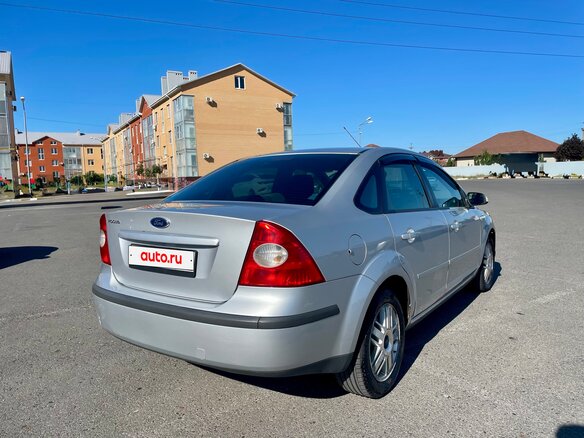 2007 Ford Focus II, серебристый, 400000 рублей - вид 4