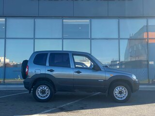 2010 Chevrolet Niva I Рестайлинг, серый, 449000 рублей, вид 3