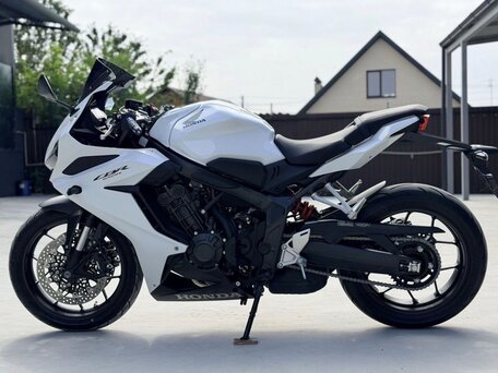 2023 Honda CBR 650R, белый, 1080000 рублей, вид 4