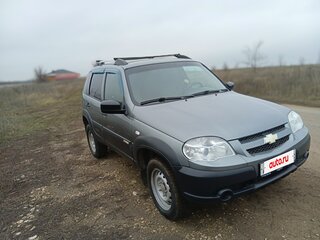 2016 Chevrolet Niva I Рестайлинг, серый, 725000 рублей, вид 2