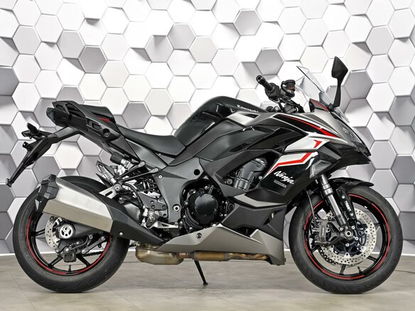 2024 Kawasaki Ninja 1000 SX, чёрный, 1477000 рублей - вид 2