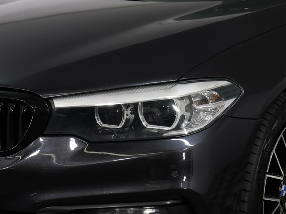 2019 BMW 5 серии 520d xDrive VII (G30/G31/G38), серый, 2615223 рублей - вид 6
